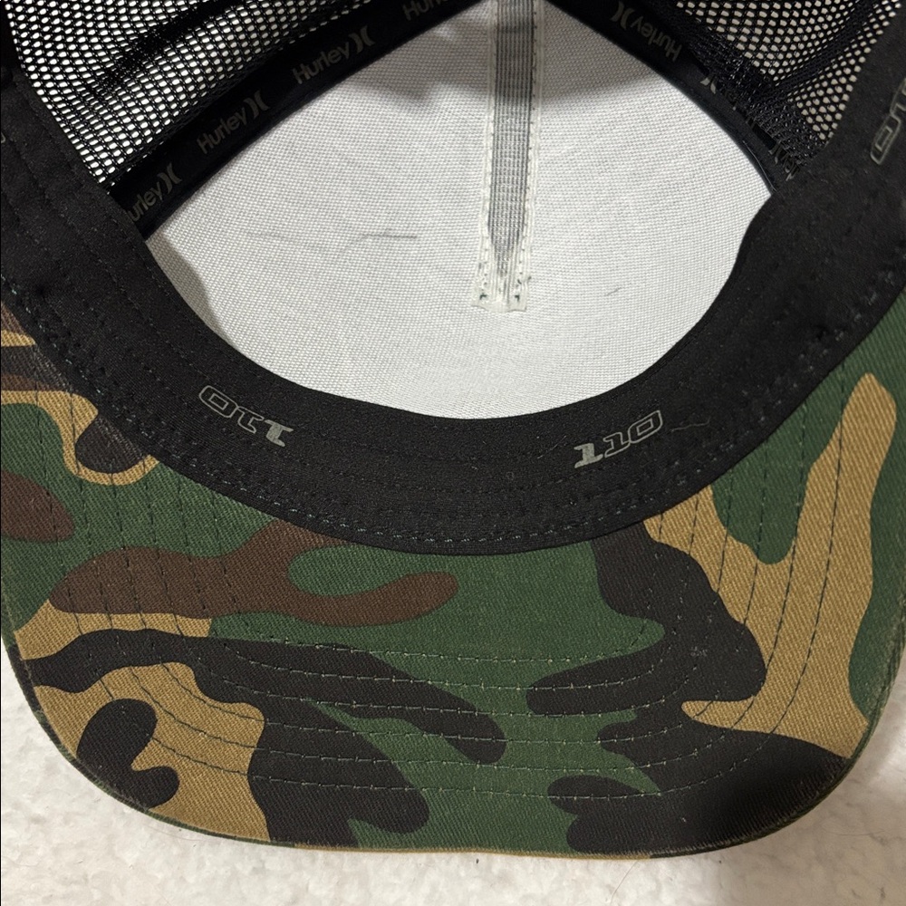 Hurley Green Camo Mesh Cap adult trucker hat - Picture 4 of 8